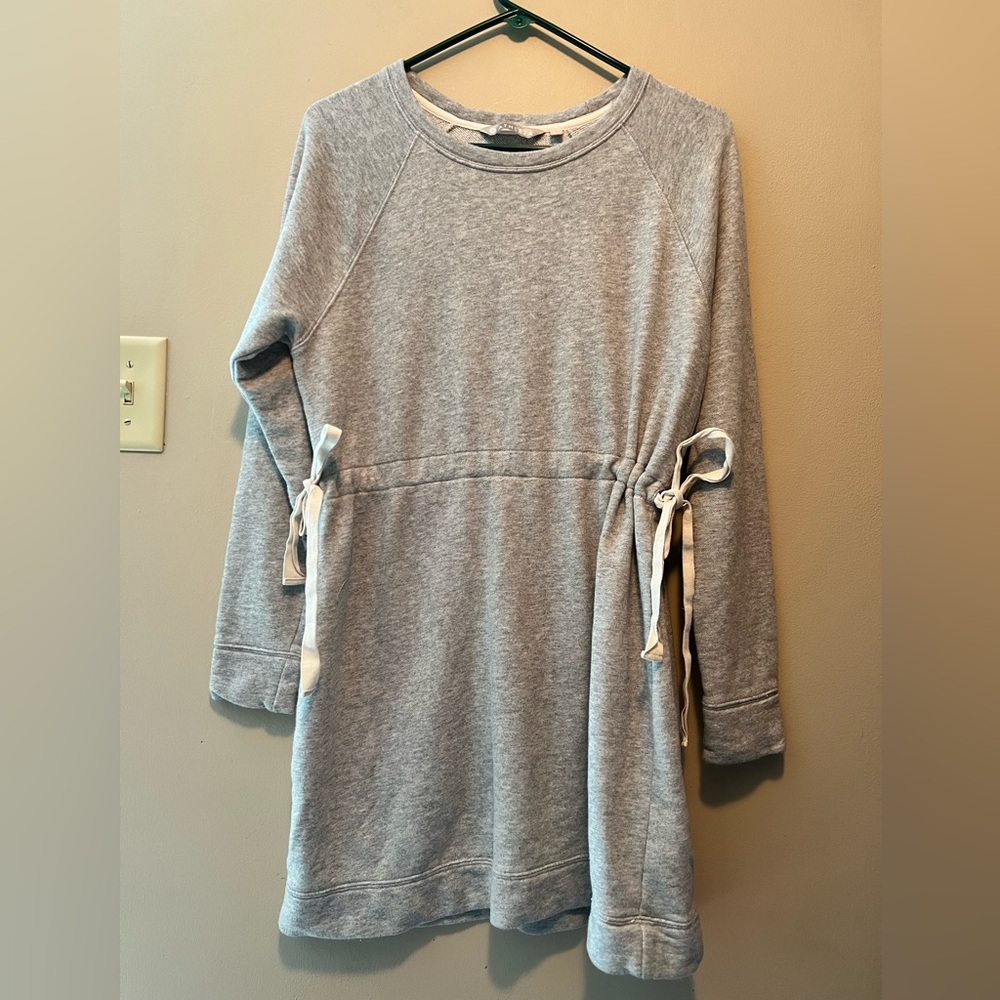 Athleta Studio Cinch Sweatshirt dress in heather gray size M long sleeves.